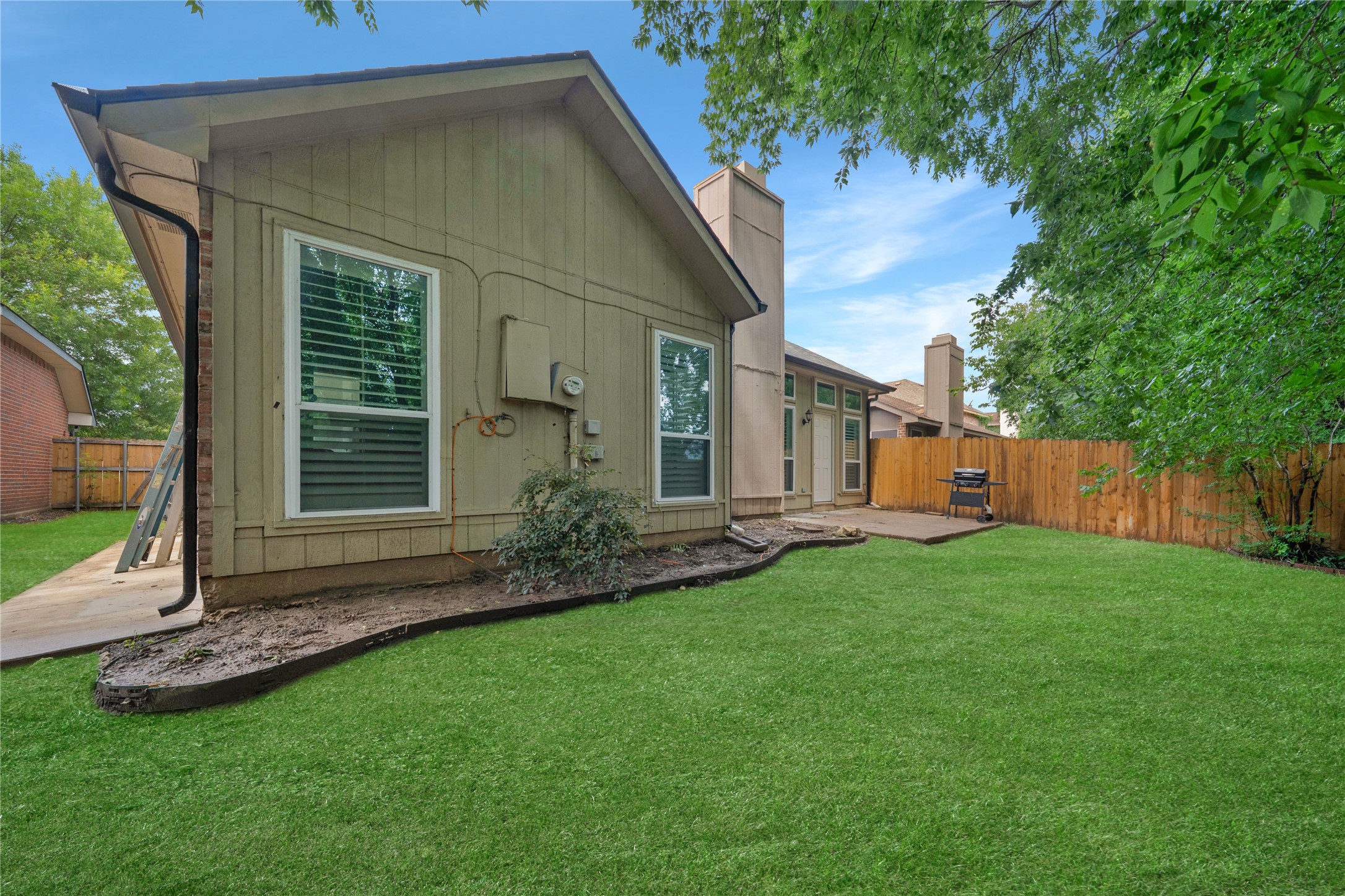 2301 Bennington Drive Arlington TX 76018