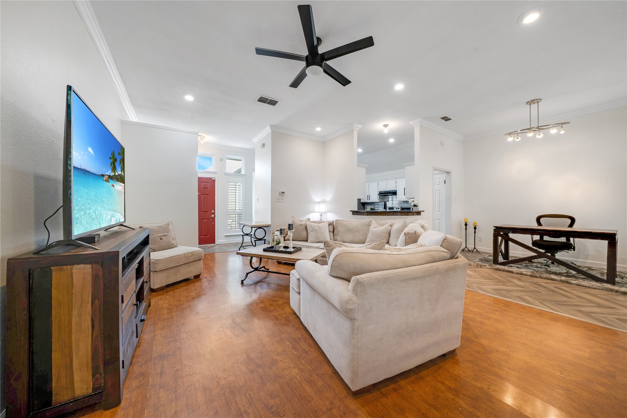 2301 Bennington Drive Arlington TX 76018