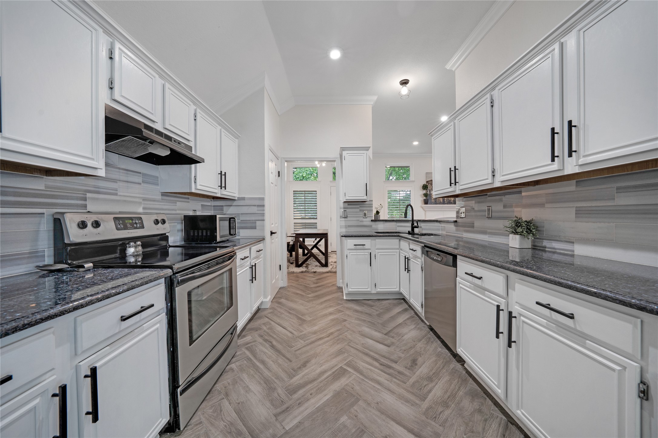 2301 Bennington Drive Arlington TX 76018