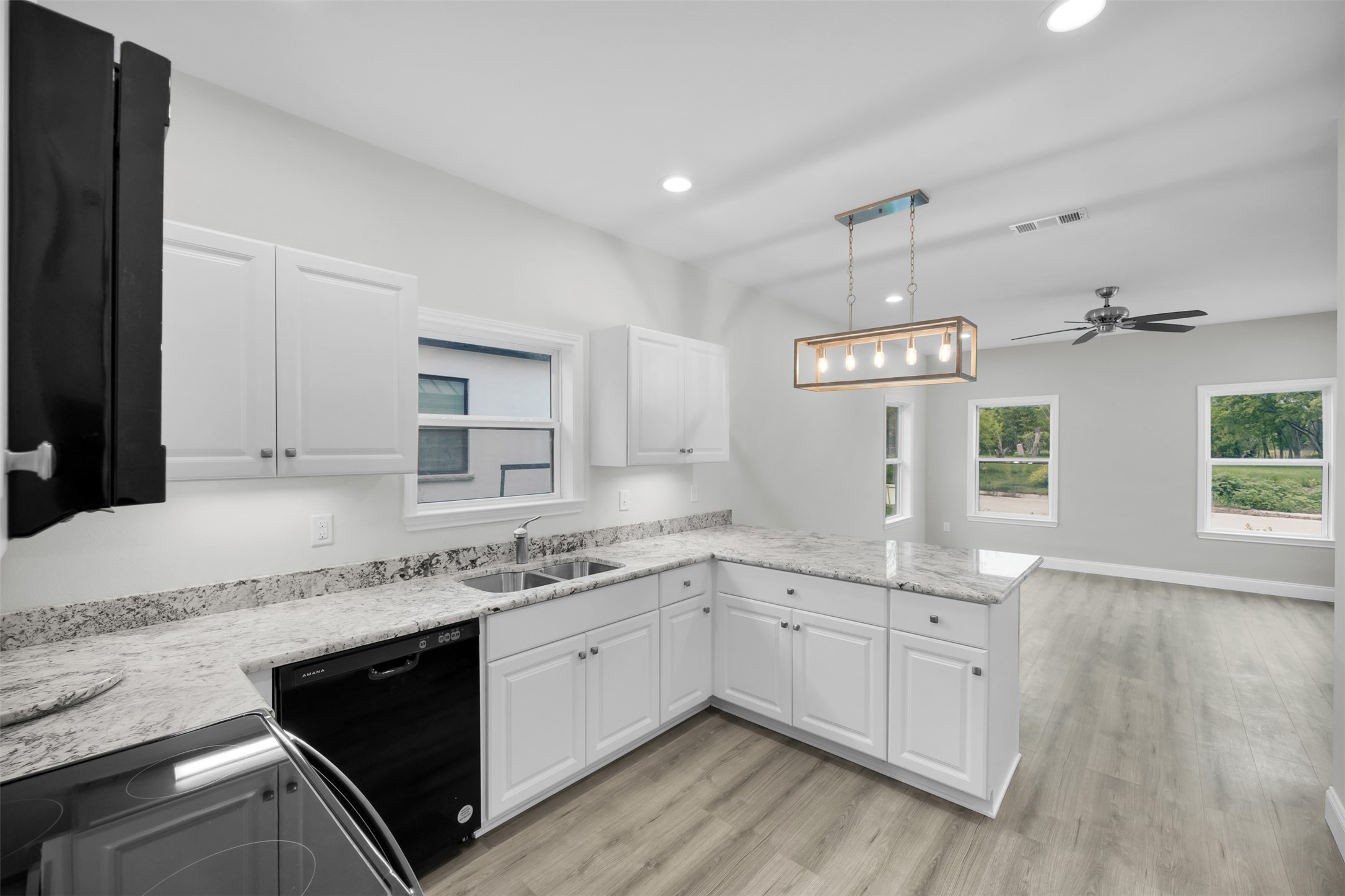 407 N Dallas Street Rice TX 75155