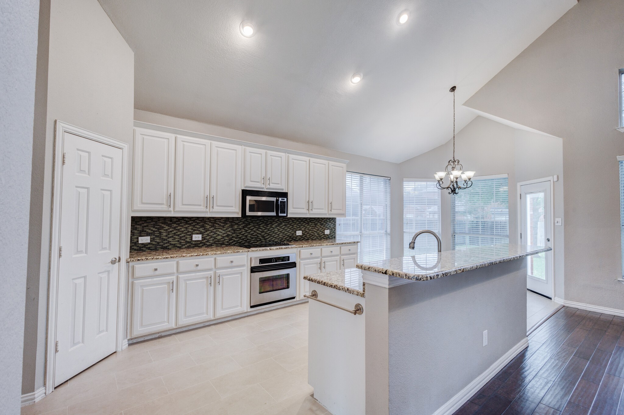 4302 Mulligan Avenue Mansfield TX 76063