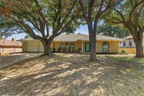 6805 Lancelot Court Fort Worth TX 76133