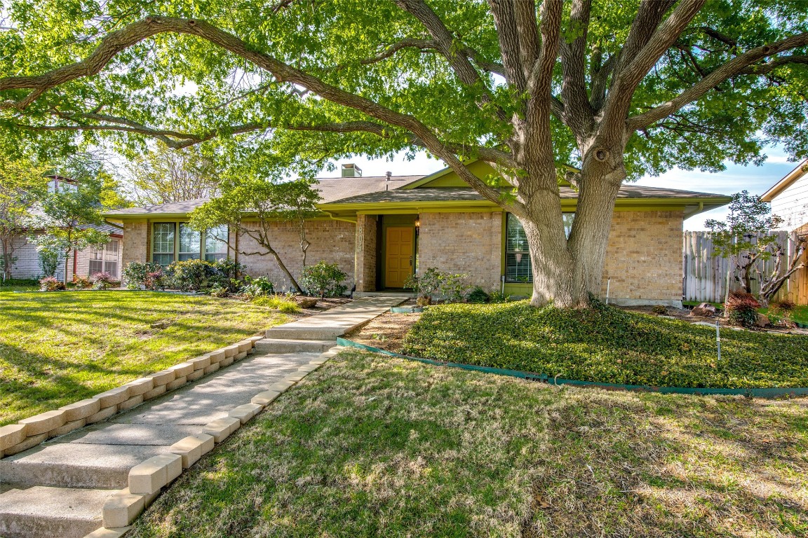 804 Via Barcelona Mesquite TX 75150