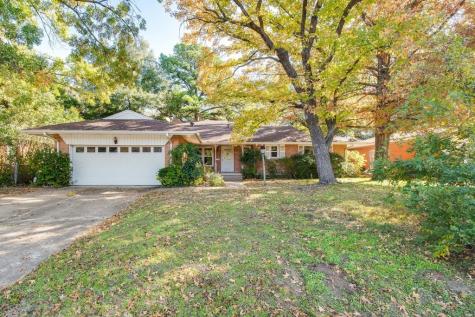 1205 College Oaks Drive Arlington TX 76010