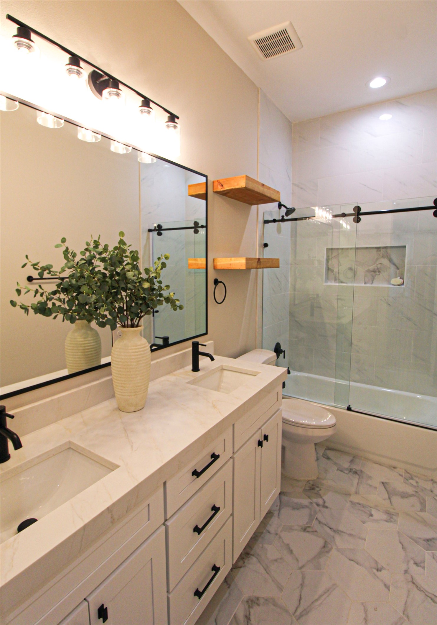 1420 Fm 387 Waxahachie TX 75165