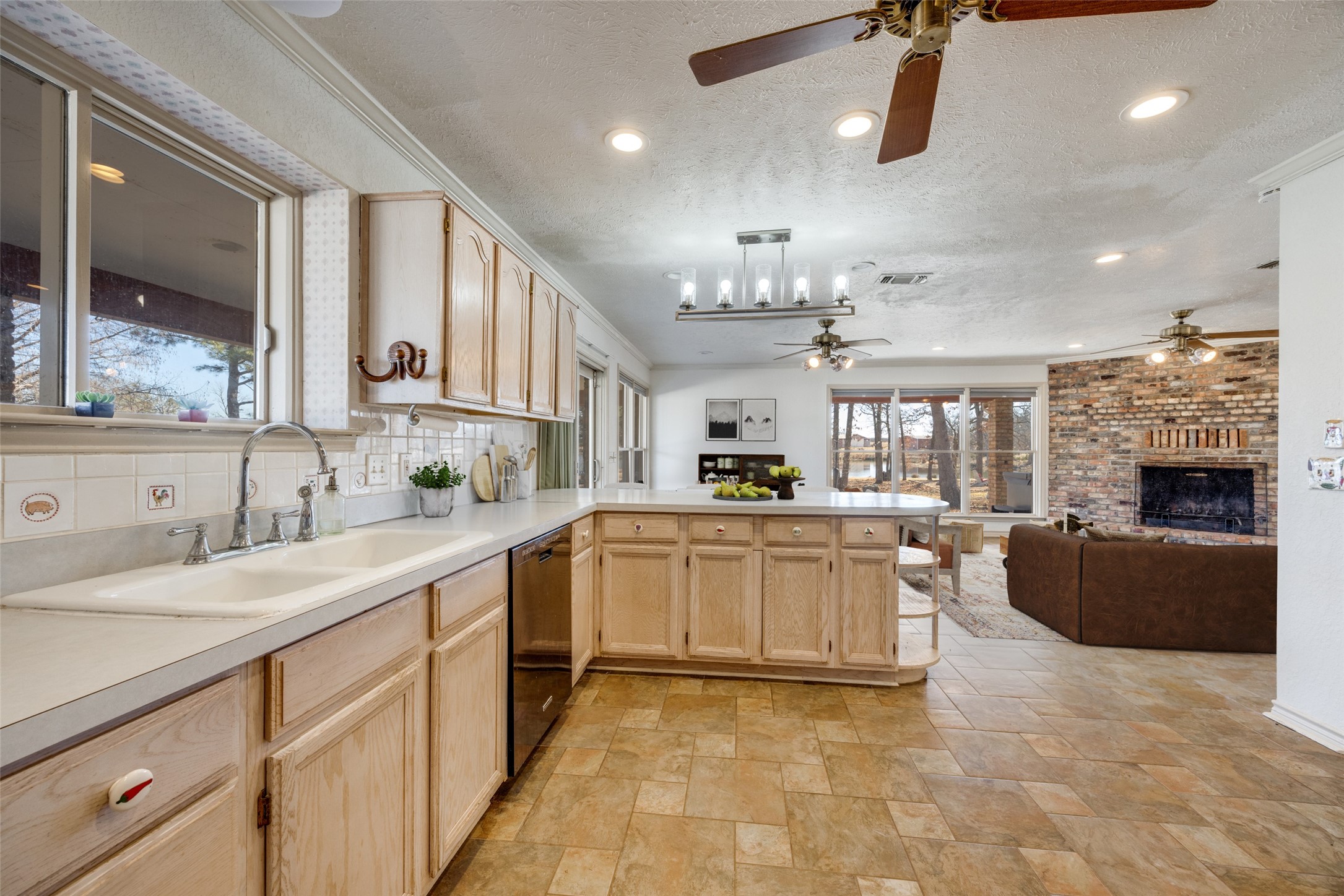 2101 County Road 2716 Honey Grove TX 75446