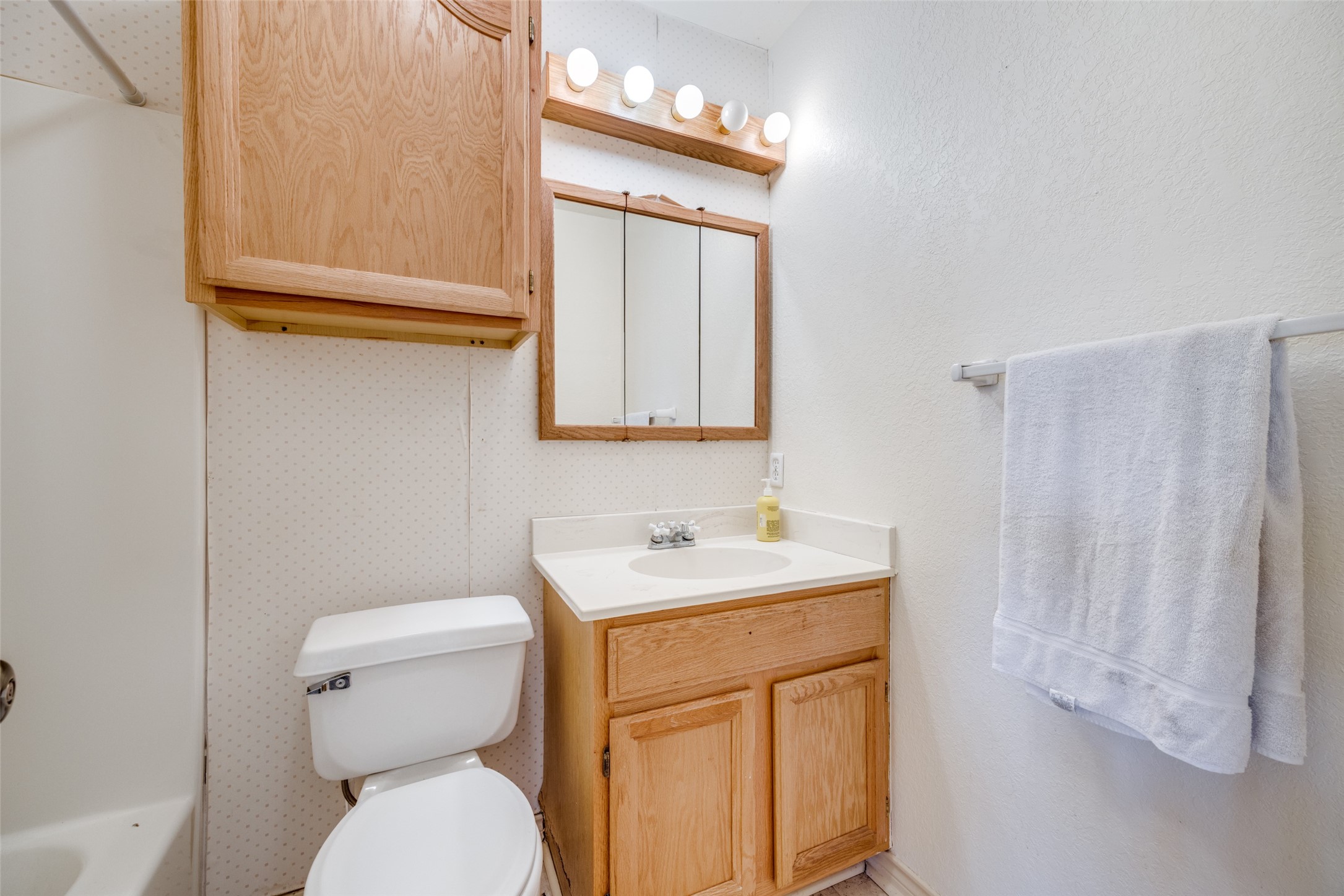 2101 County Road 2716 Honey Grove TX 75446