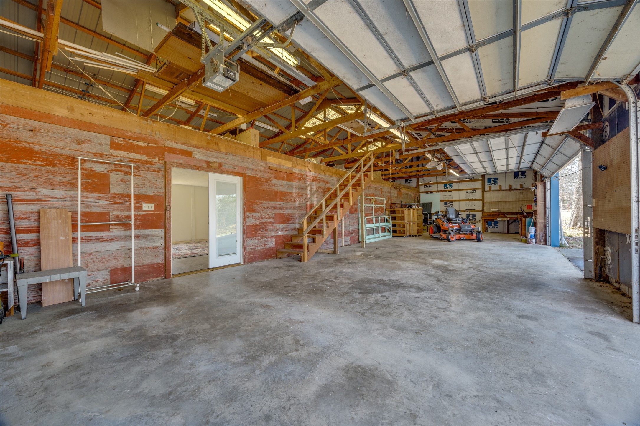 2101 County Road 2716 Honey Grove TX 75446