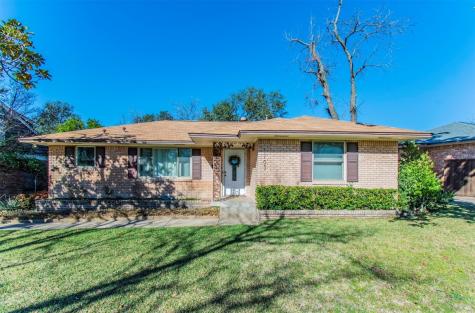 2703 Sunset Avenue Dallas TX 75211