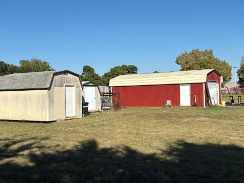7067 N State Highway 78 Bonham TX 75418