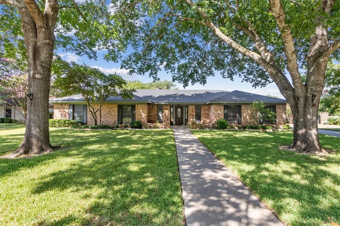 3401 River Oaks Drive Woodway TX 76712