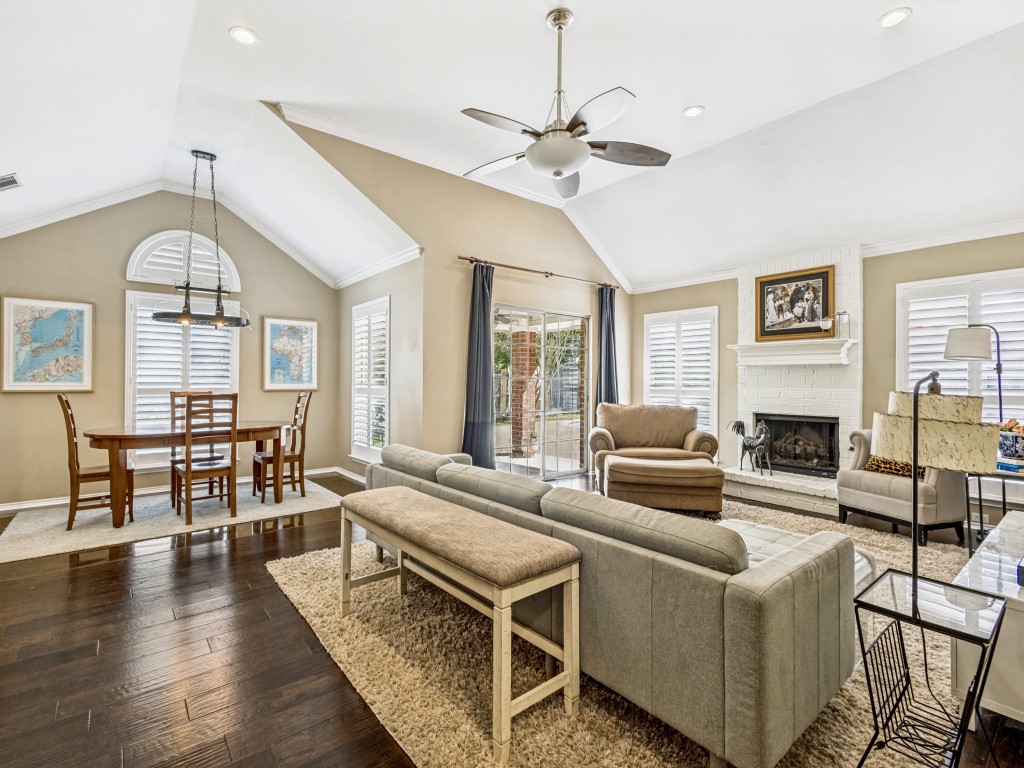808 Canyon Valley Drive Mckinney TX 75071