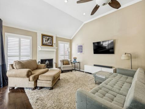 808 Canyon Valley Drive Mckinney TX 75071