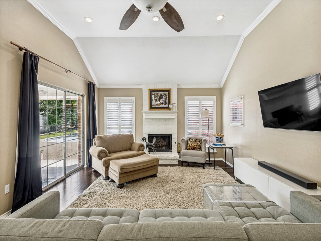 808 Canyon Valley Drive Mckinney TX 75071