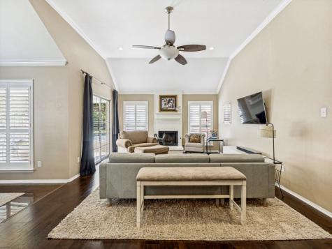 808 Canyon Valley Drive Mckinney TX 75071