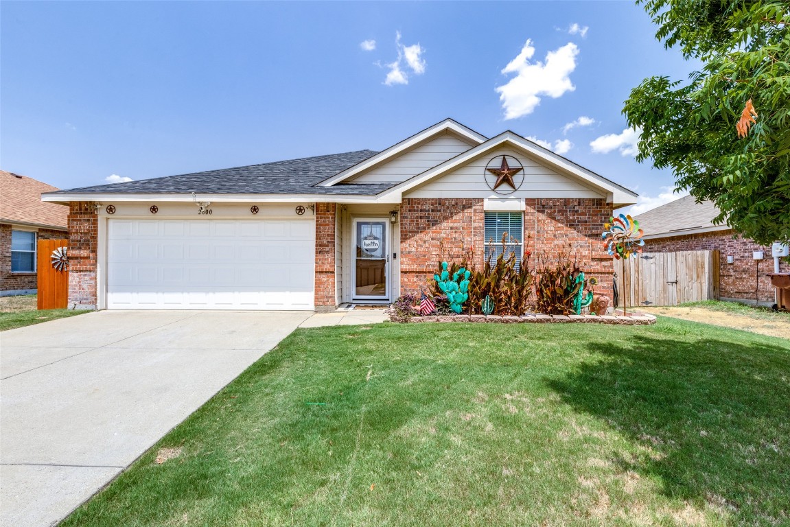 2800 Mockingbird Street Royse City TX 75189