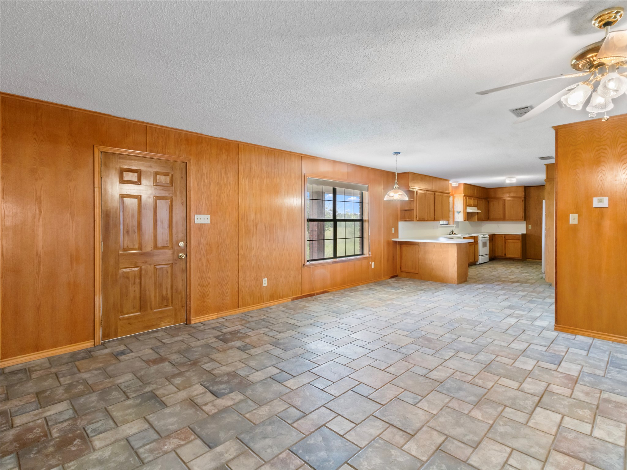 512 Fcr 701 Fairfield TX 75840