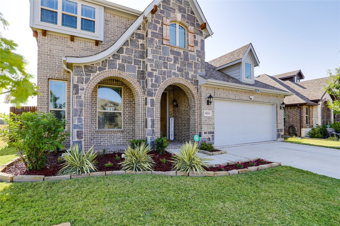 10212 Fox Manor Trail Fort Worth TX 76131