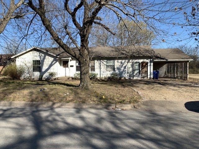 517 Lake Park Avenue Waxahachie TX 75165