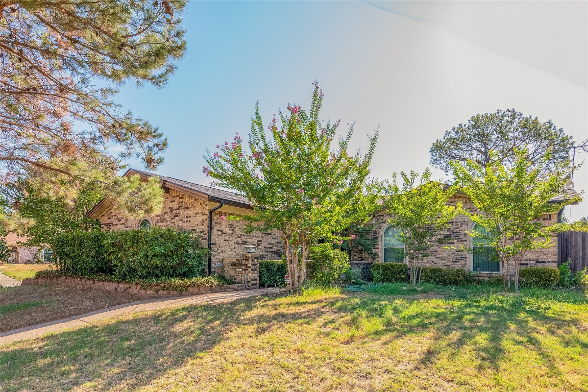 2700 Riverlake Court Irving TX 75060
