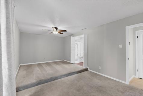 949 Meadowdale Circle Garland TX 75043