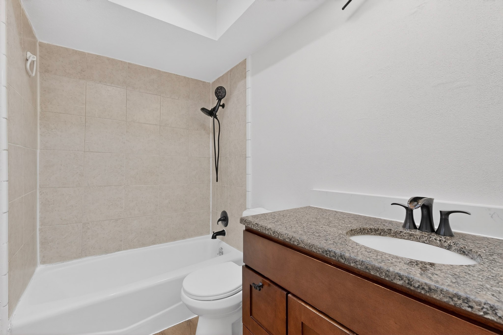 949 Meadowdale Circle Garland TX 75043