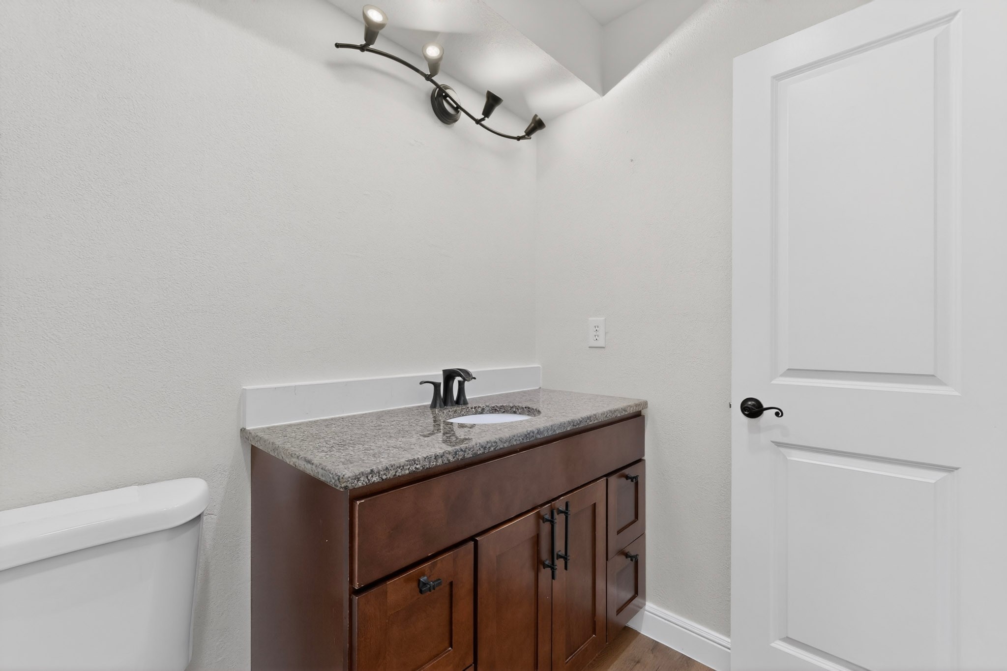 949 Meadowdale Circle Garland TX 75043