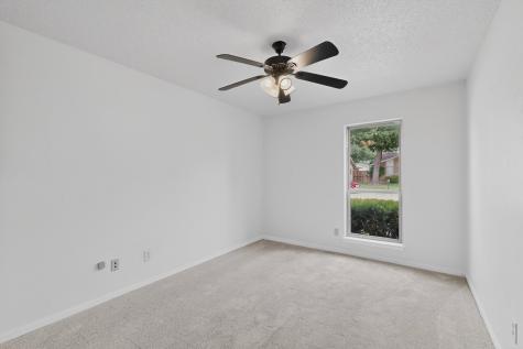949 Meadowdale Circle Garland TX 75043