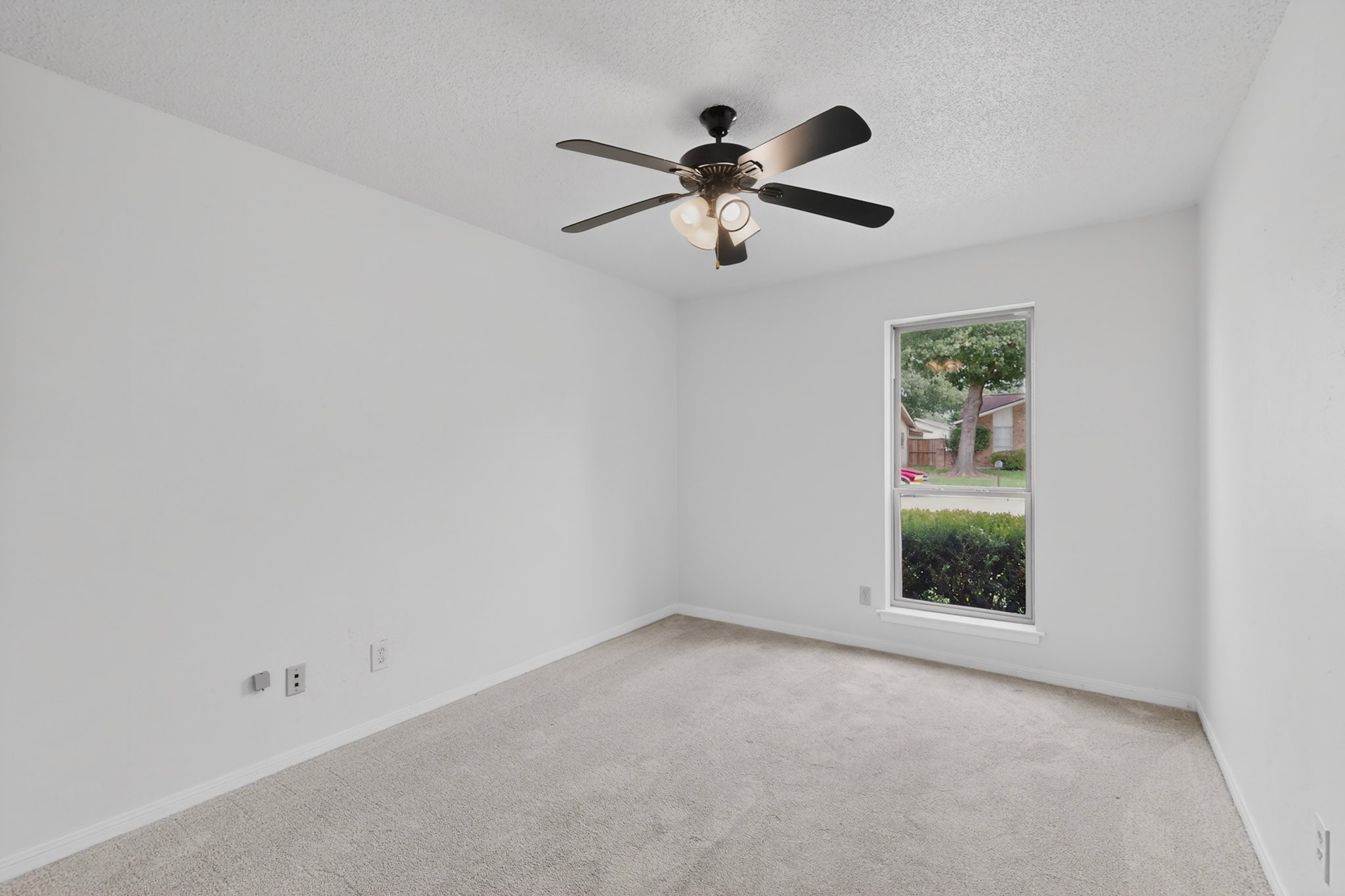949 Meadowdale Circle Garland TX 75043