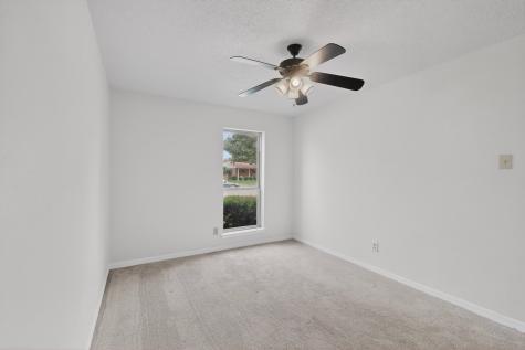 949 Meadowdale Circle Garland TX 75043