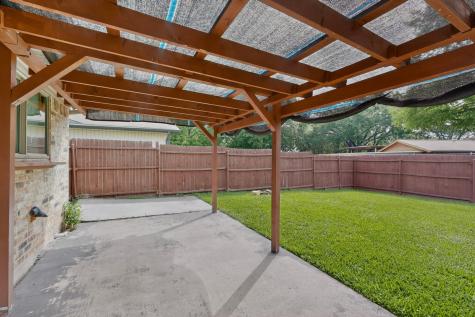 949 Meadowdale Circle Garland TX 75043