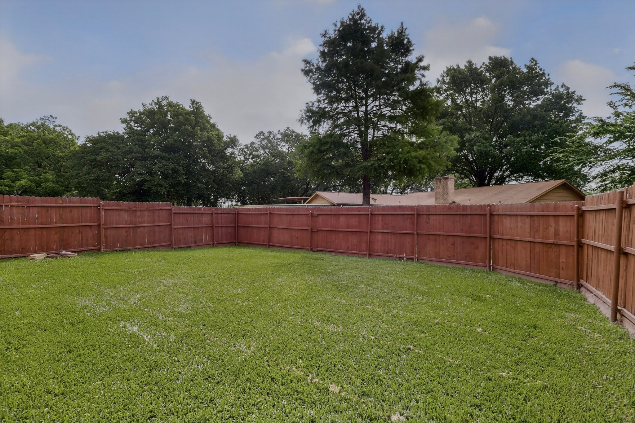 949 Meadowdale Circle Garland TX 75043