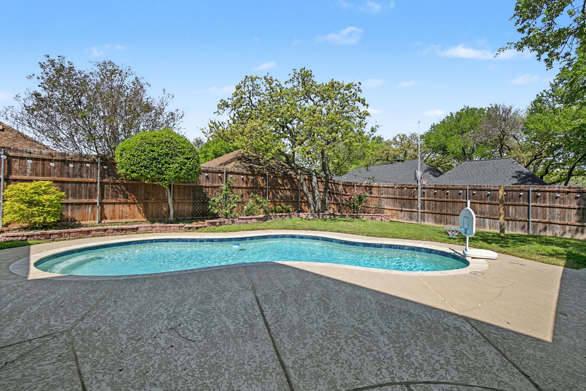 2428 Stonegate Drive N Bedford TX 76021