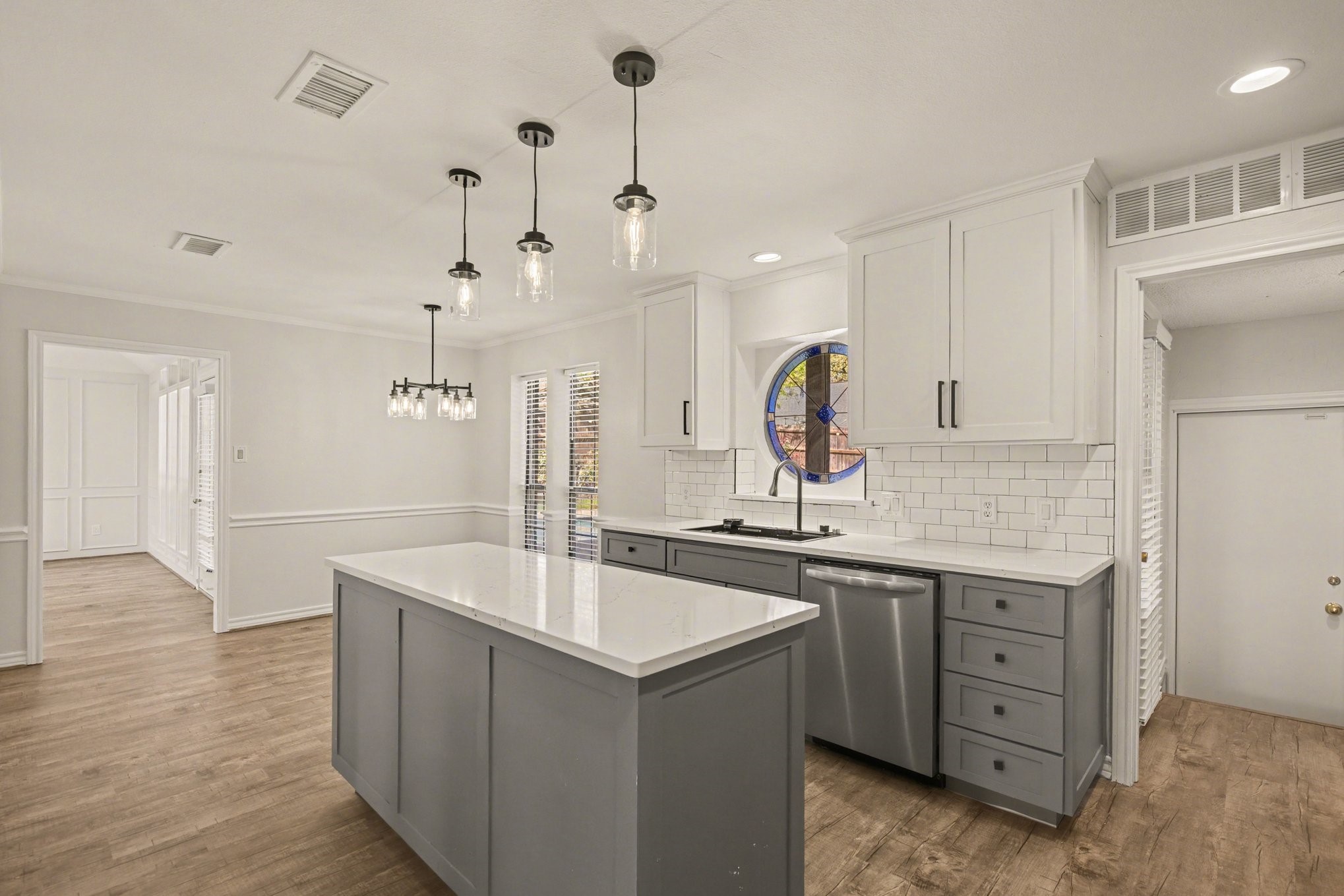 2428 Stonegate Drive N Bedford TX 76021