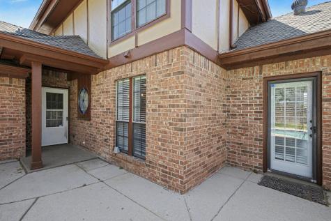 2428 Stonegate Drive N Bedford TX 76021