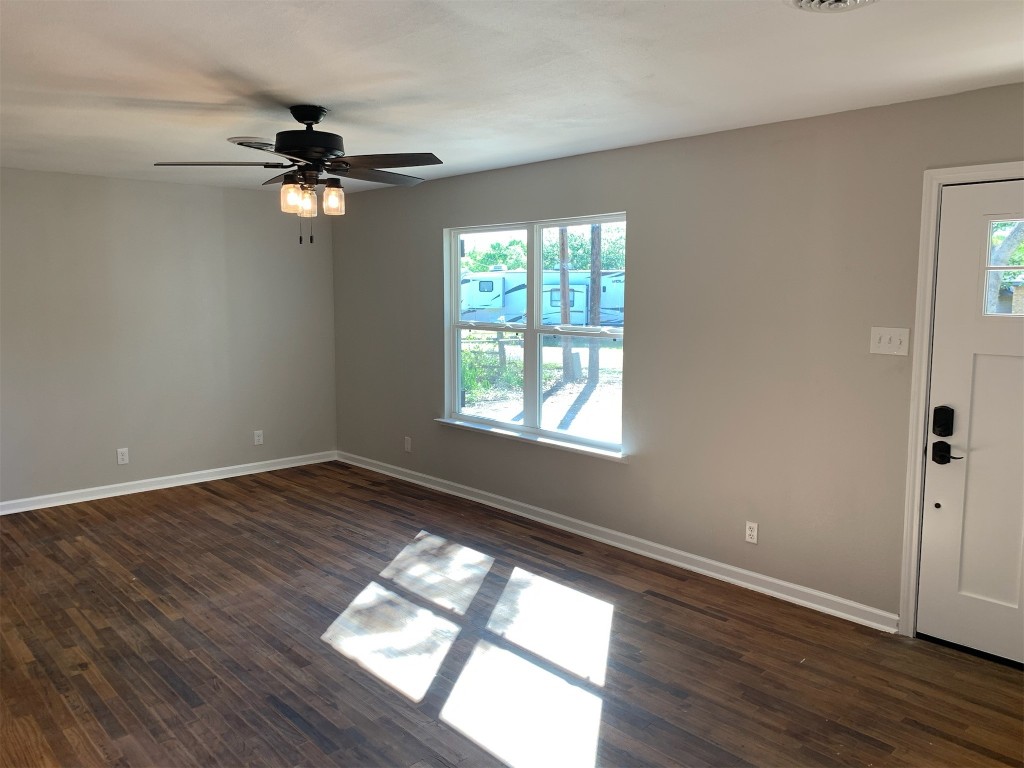 108 S Dugan Street Bells TX 75414