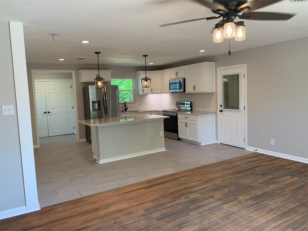 108 S Dugan Street Bells TX 75414