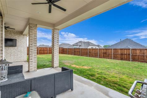 1723 Holly Oak Way Fate TX 75087