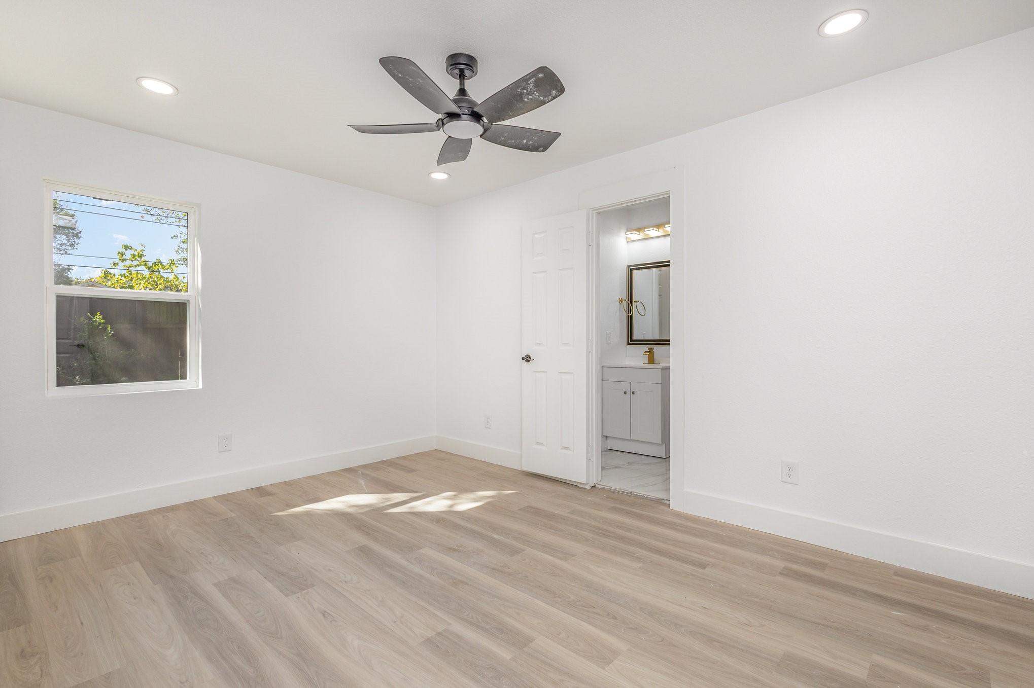 2730 San Diego Drive Dallas TX 75228