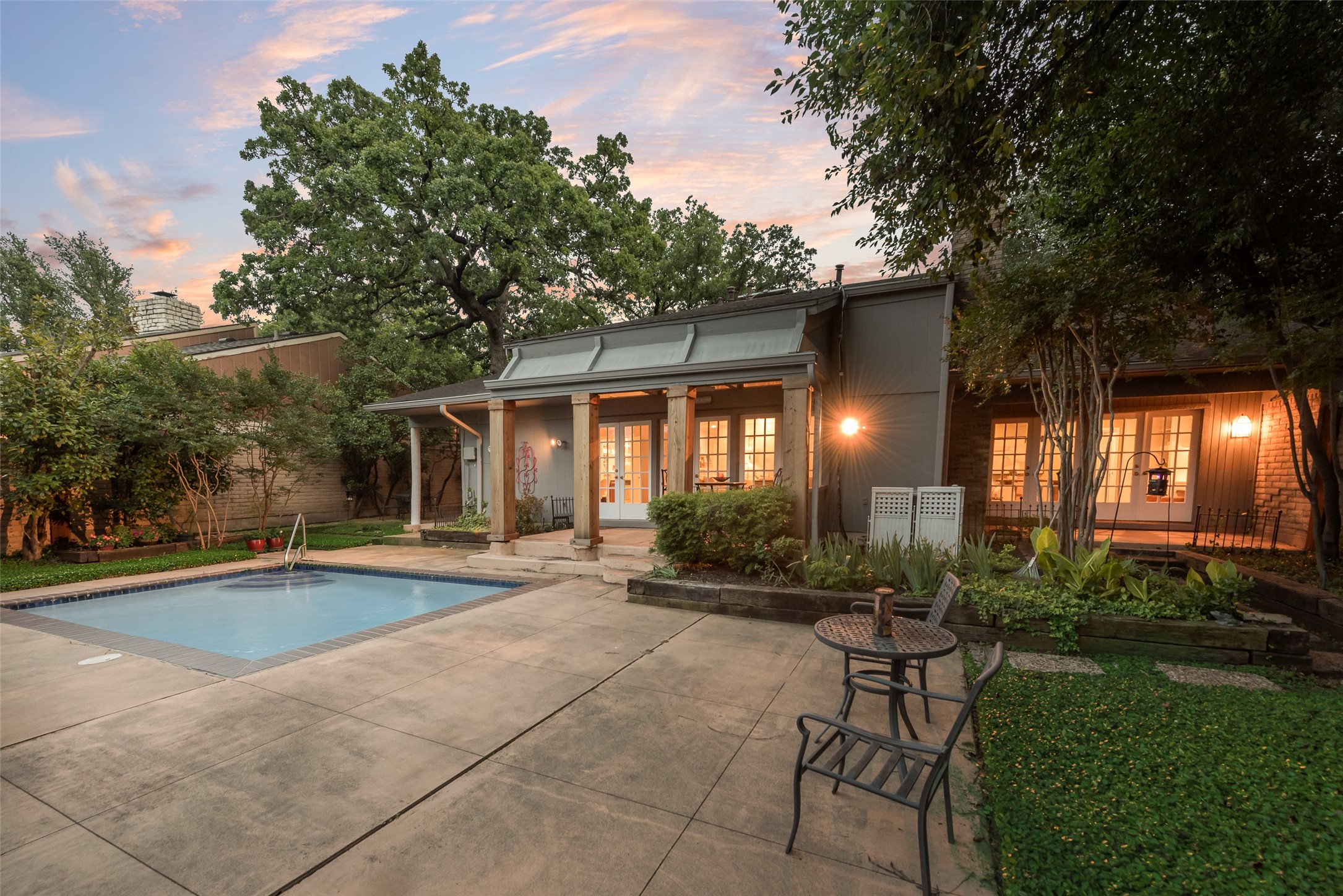 435 W Northgate Drive Irving TX 75062