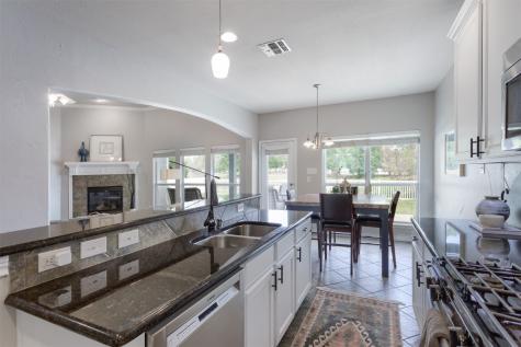1304 Sea Pines Drive Savannah TX 76227