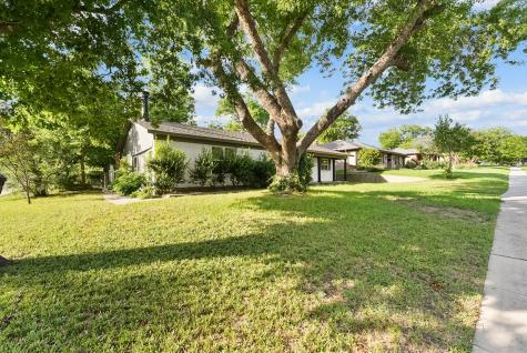1425 Oakhill Drive Plano TX 75075