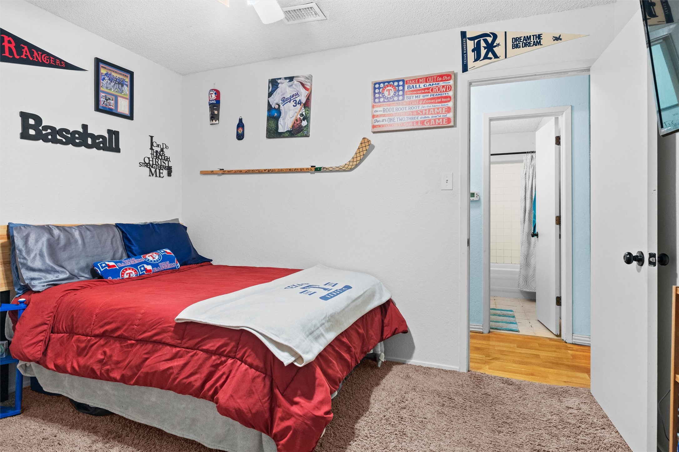 405 SW Rand Drive Burleson TX 76028