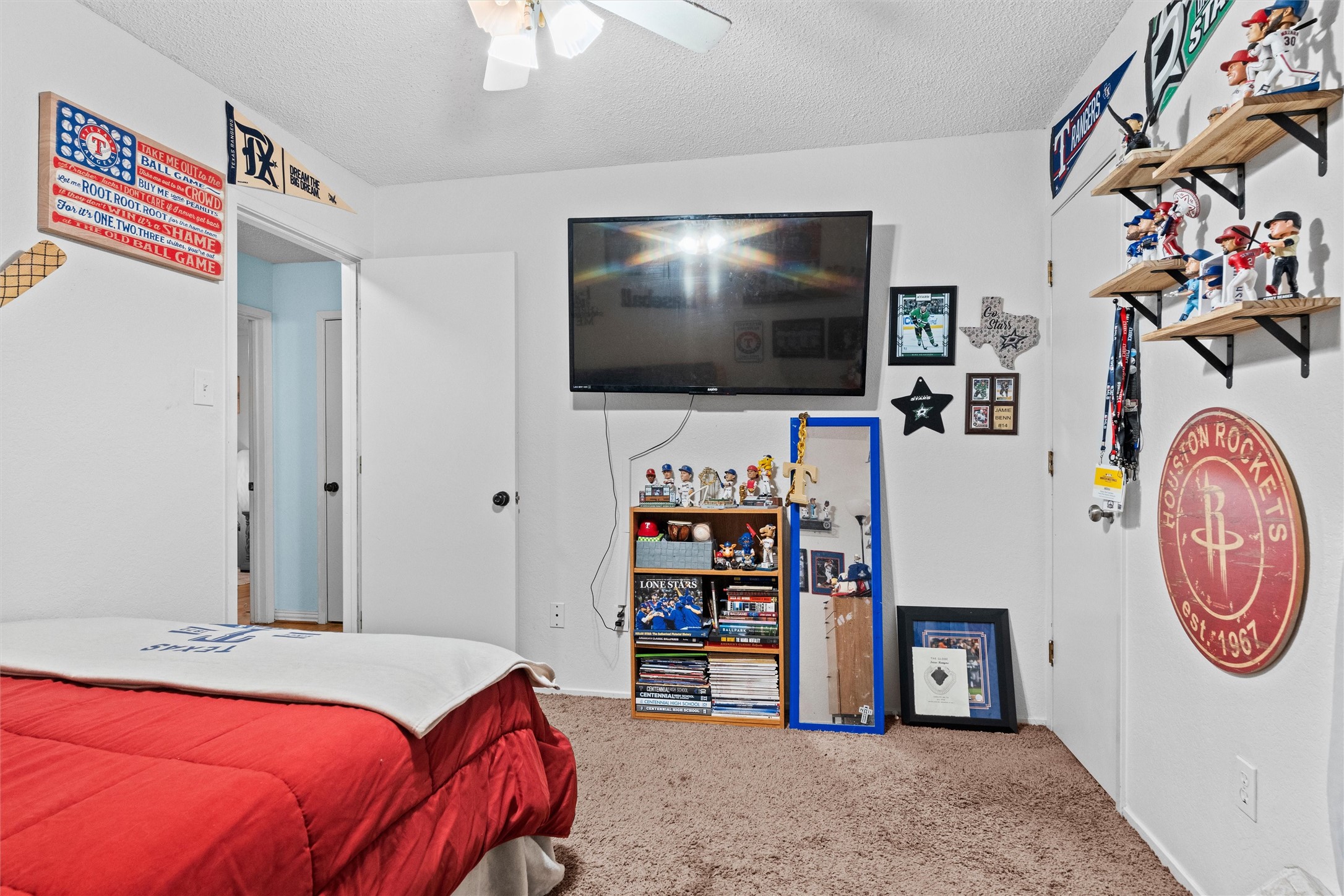405 SW Rand Drive Burleson TX 76028