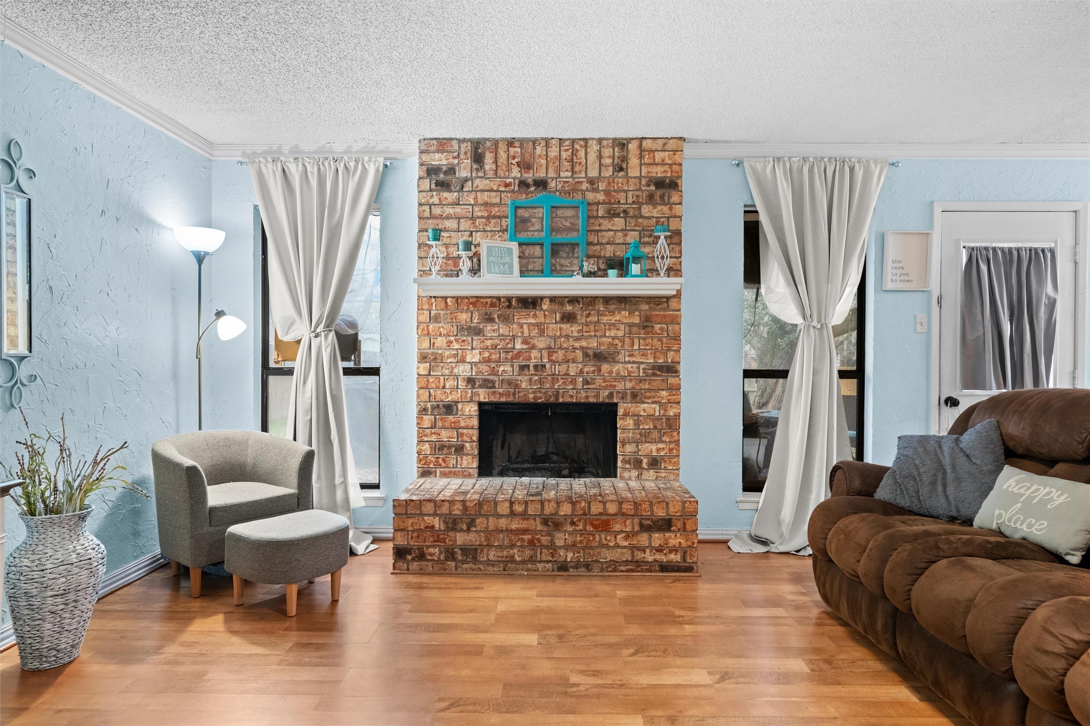 405 SW Rand Drive Burleson TX 76028