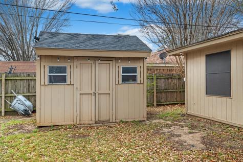 405 SW Rand Drive Burleson TX 76028