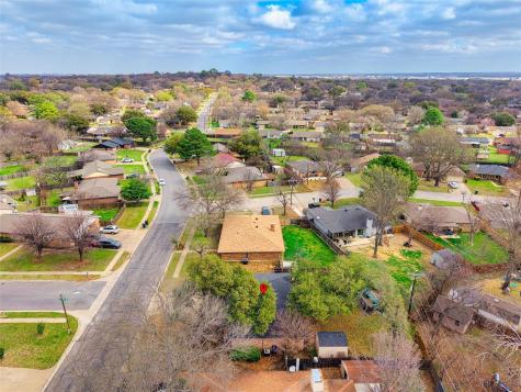 405 SW Rand Drive Burleson TX 76028