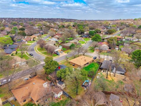 405 SW Rand Drive Burleson TX 76028