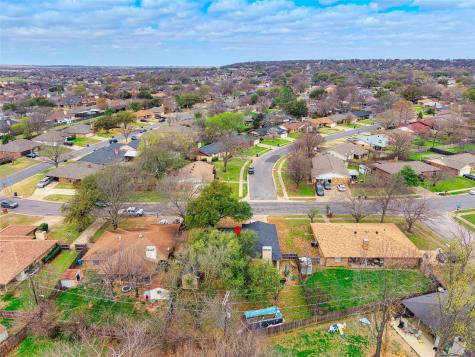 405 SW Rand Drive Burleson TX 76028