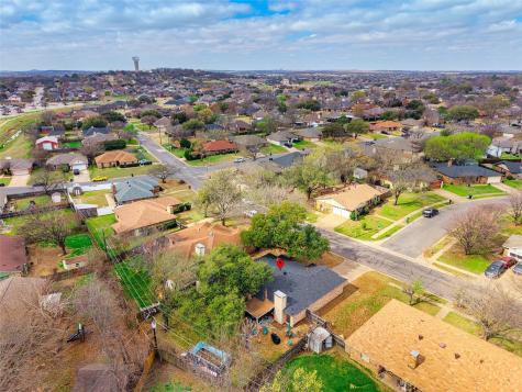 405 SW Rand Drive Burleson TX 76028